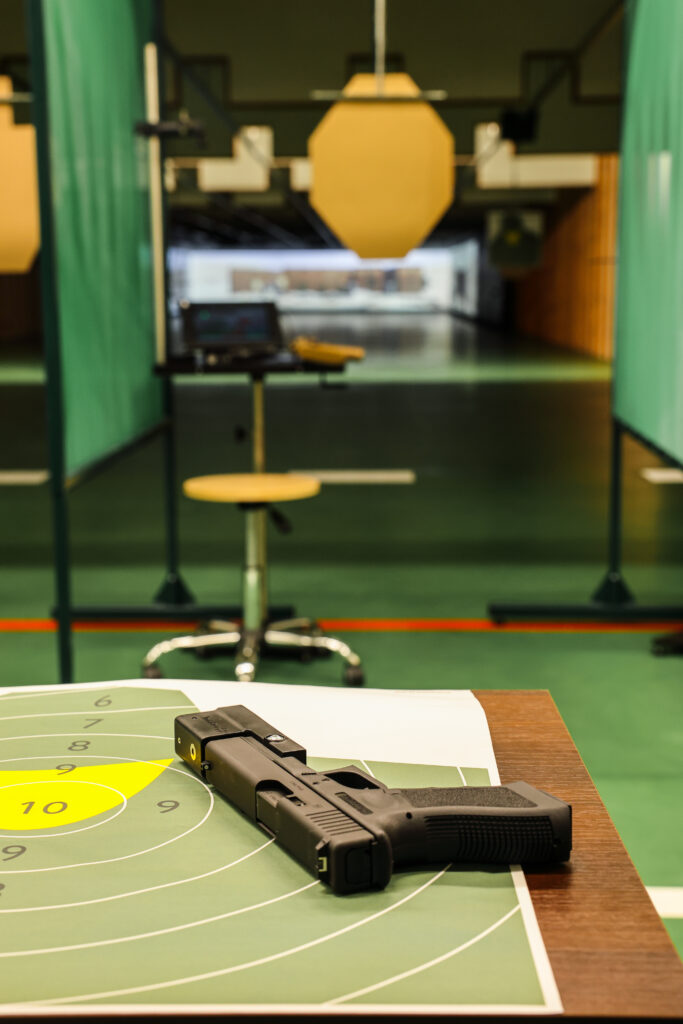 Pistolet oś strzelecka